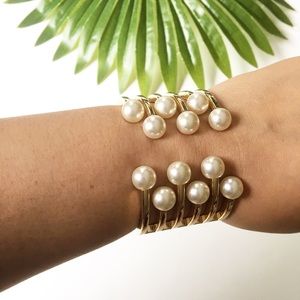 Bracelet Gold Majestic Pearl Bangle Hinged